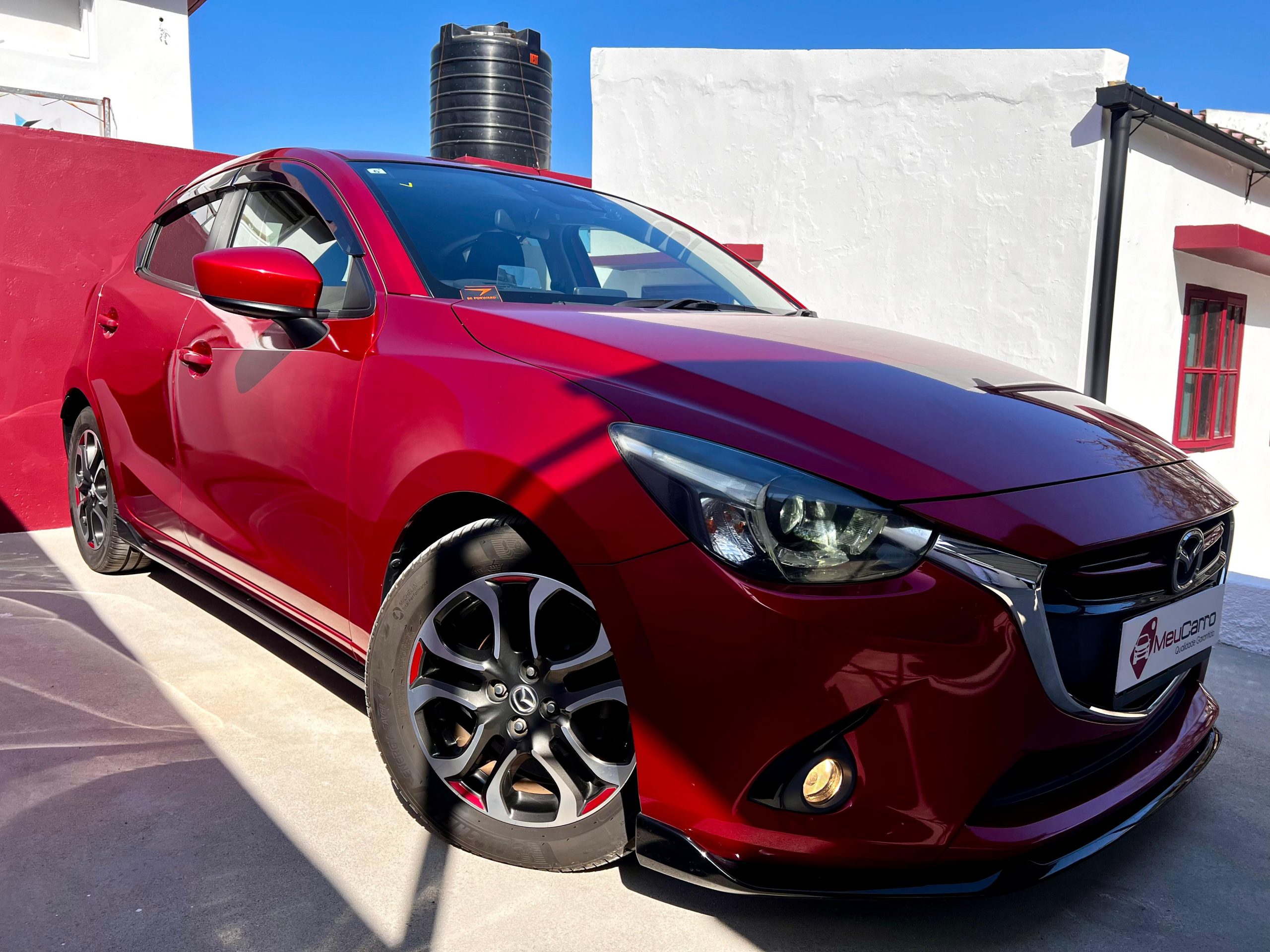 
								Mazda Demio 2016 cheio									