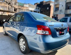 Toyota Belta 2006