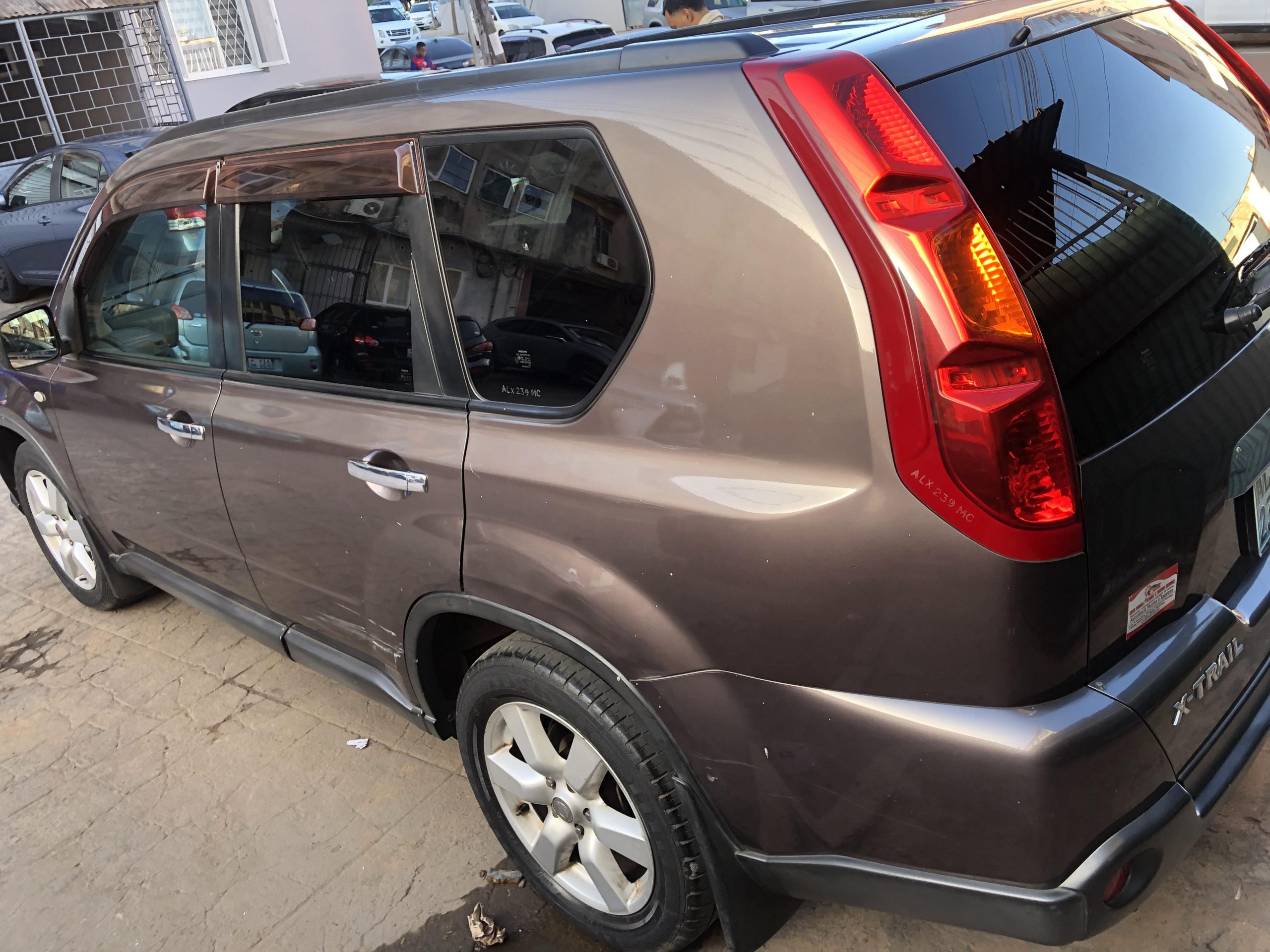 
								Nissan X-Trail 2009 cheio									