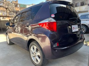 Toyota Ractis 2012