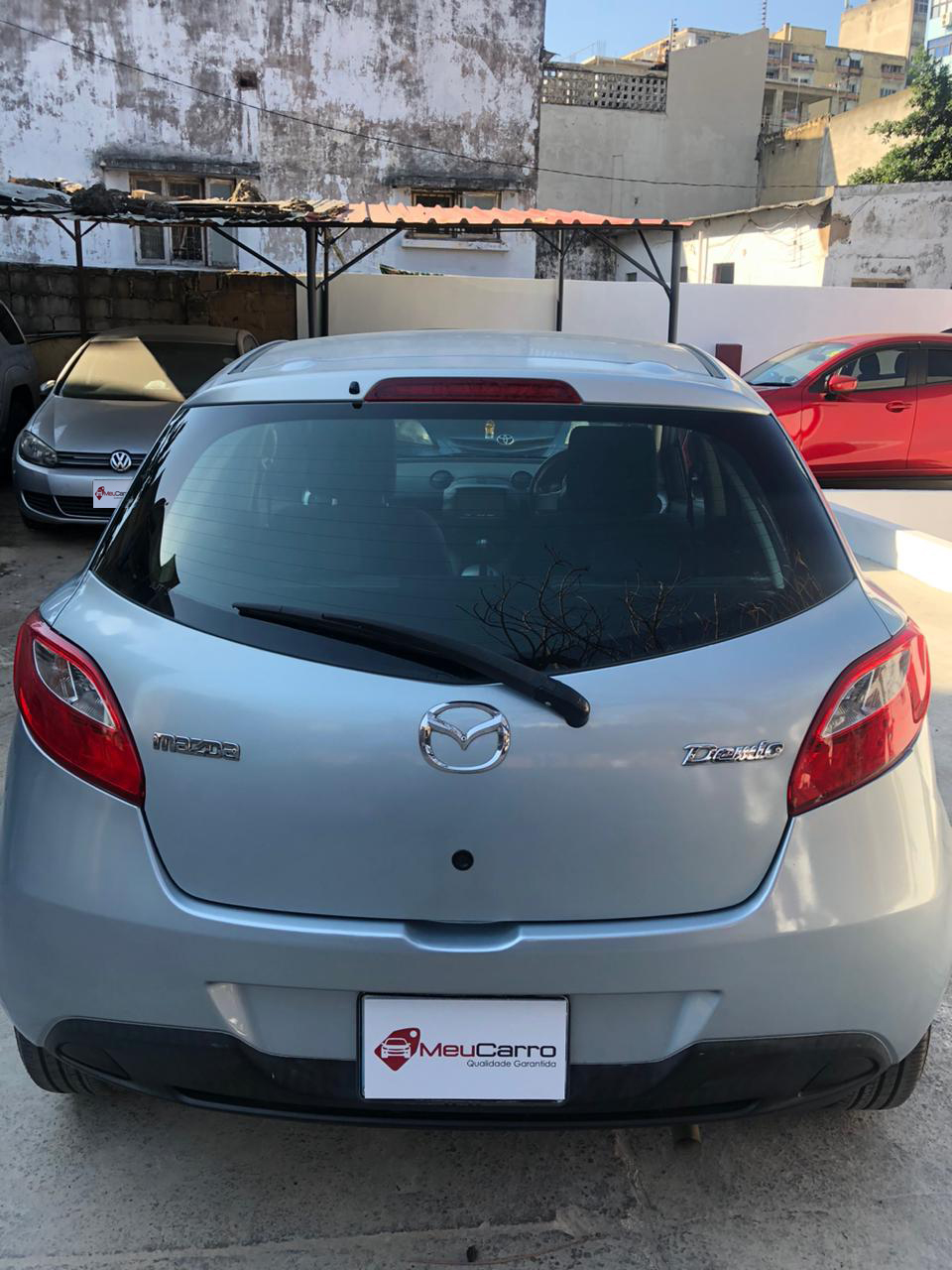 
								Mazda Demio 2010 cheio									