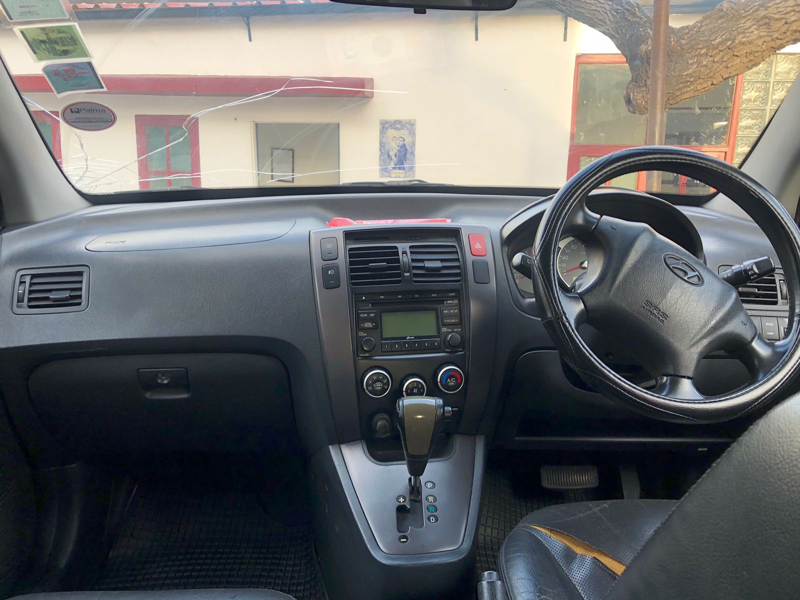 
								Hyundai Tucson 2008 cheio									