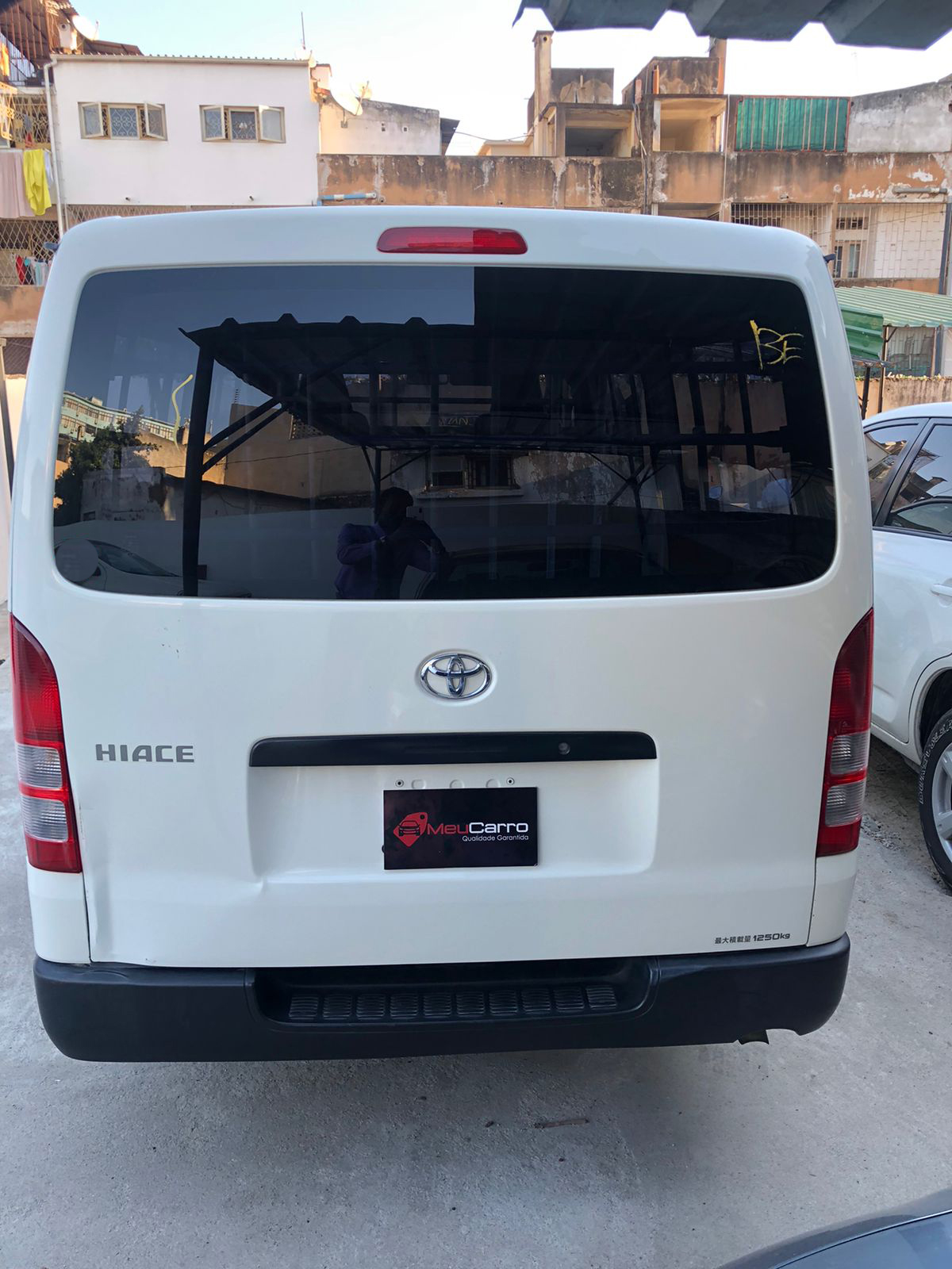 
								Toyota HiAce 2007 cheio									