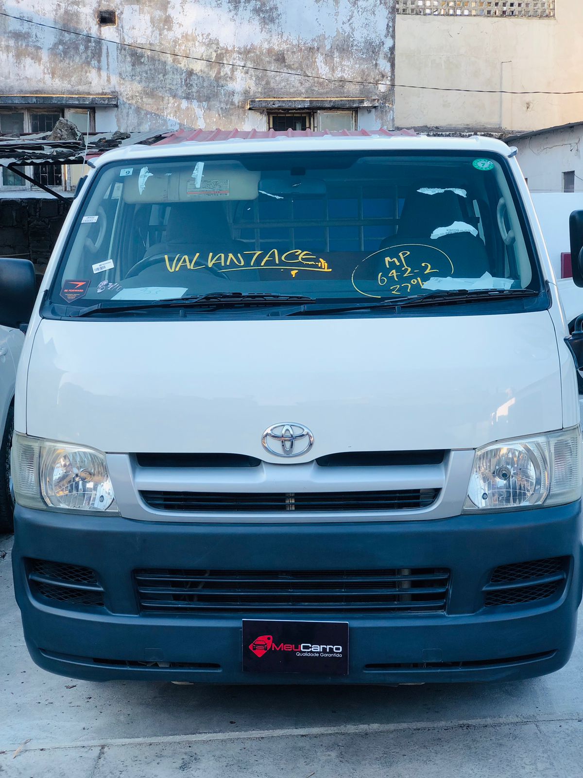 
								Toyota HiAce 2007 cheio									