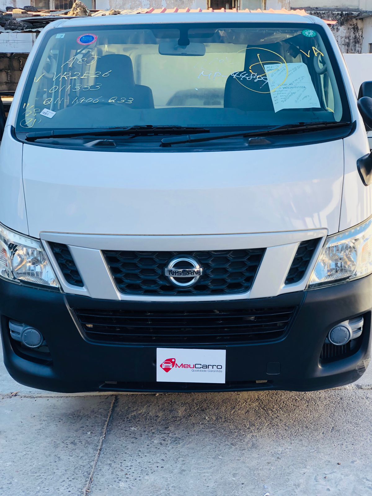 
								Nissan NV350 Caravan 2013 cheio									