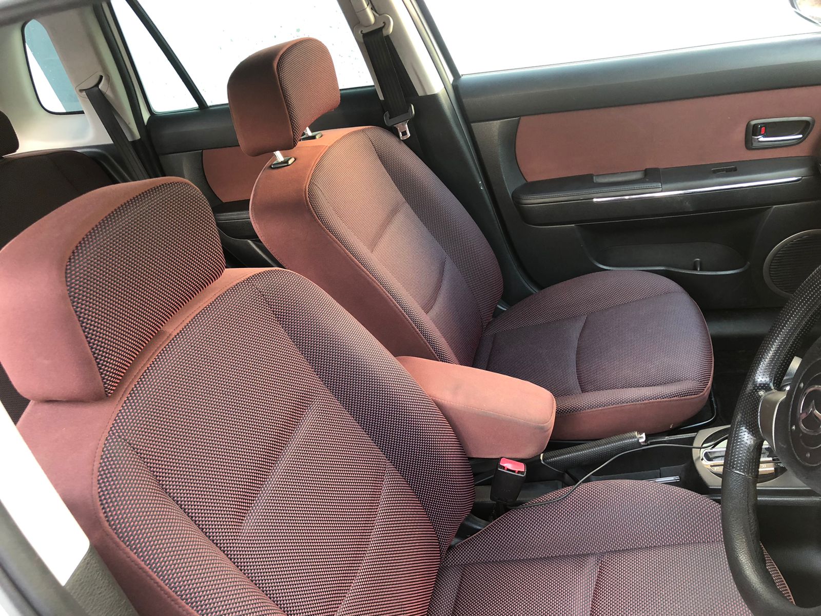 
								Mazda verisa 2008 cheio									