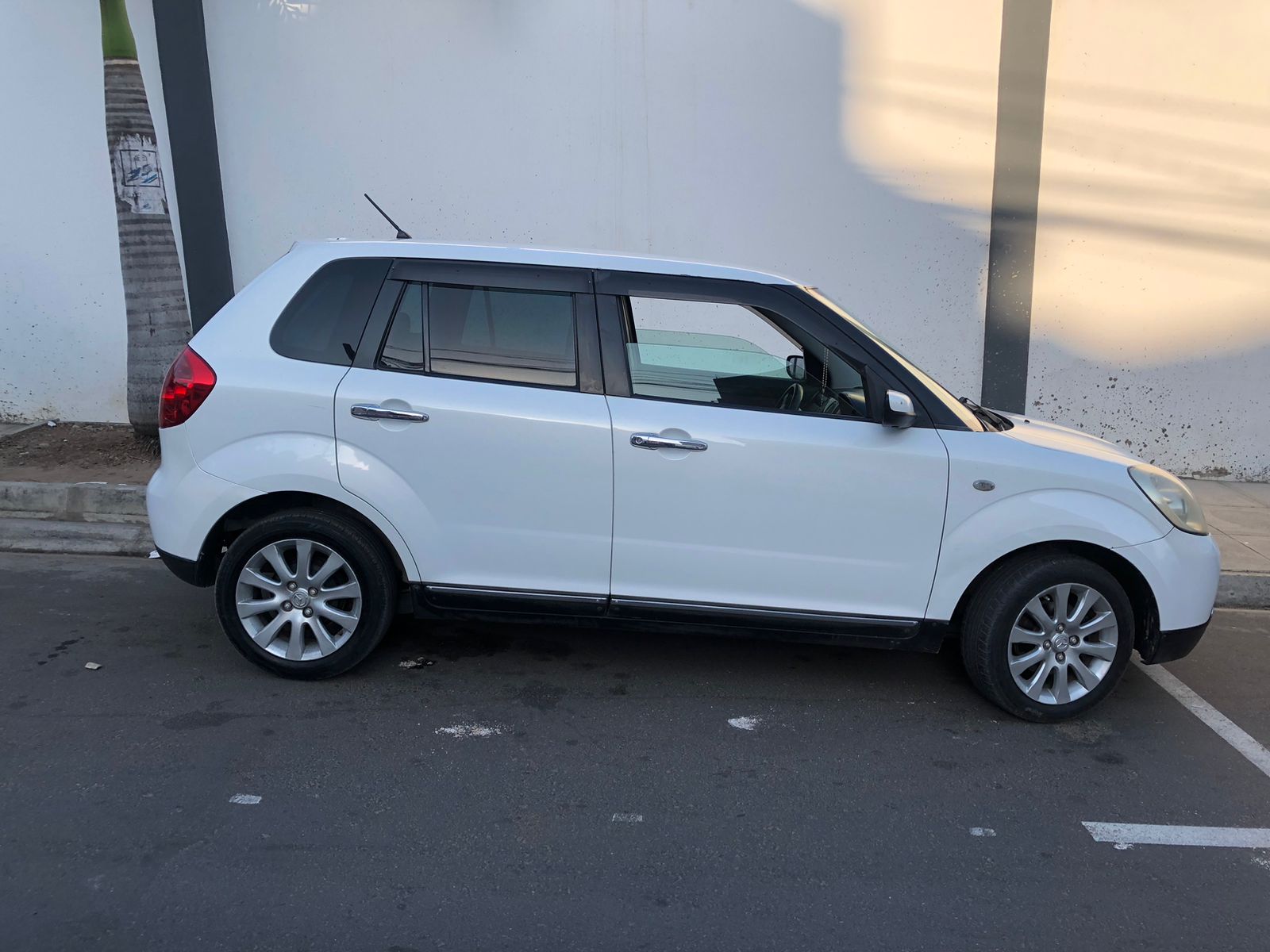 
								Mazda verisa 2008 cheio									