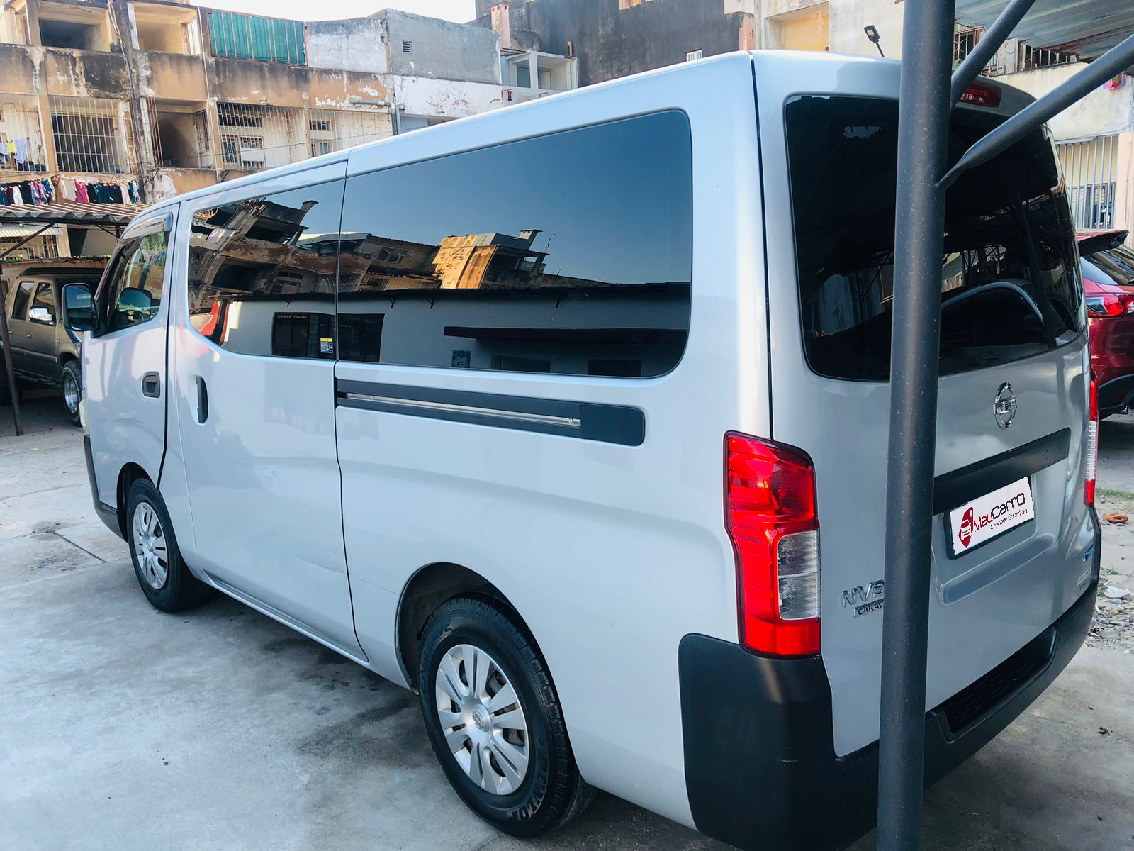 Nissan NV350 Caravan 2014 full