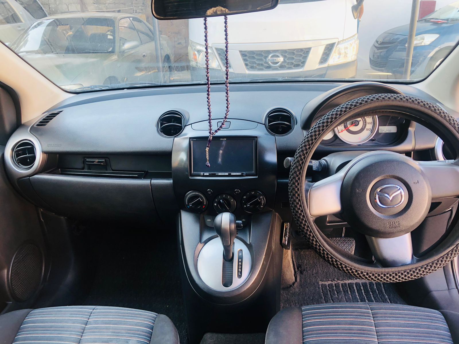 Mazda Demio 2011 full