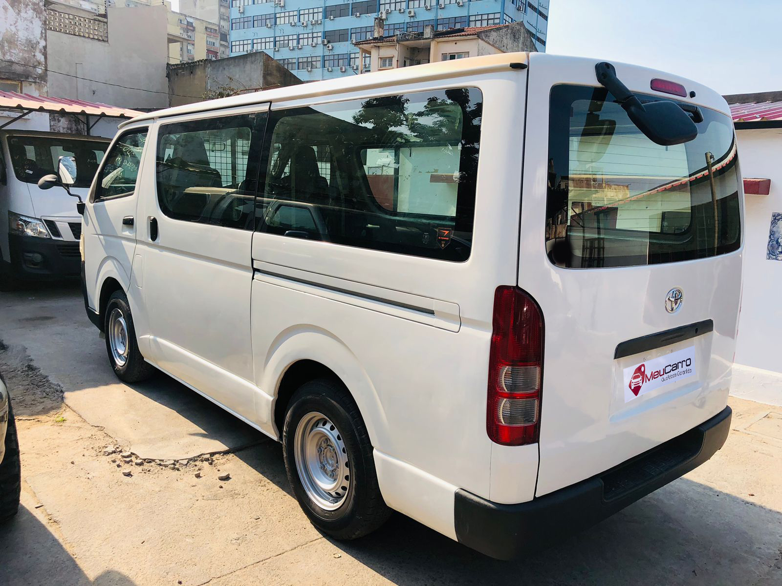Toyota Hiace 2006 full