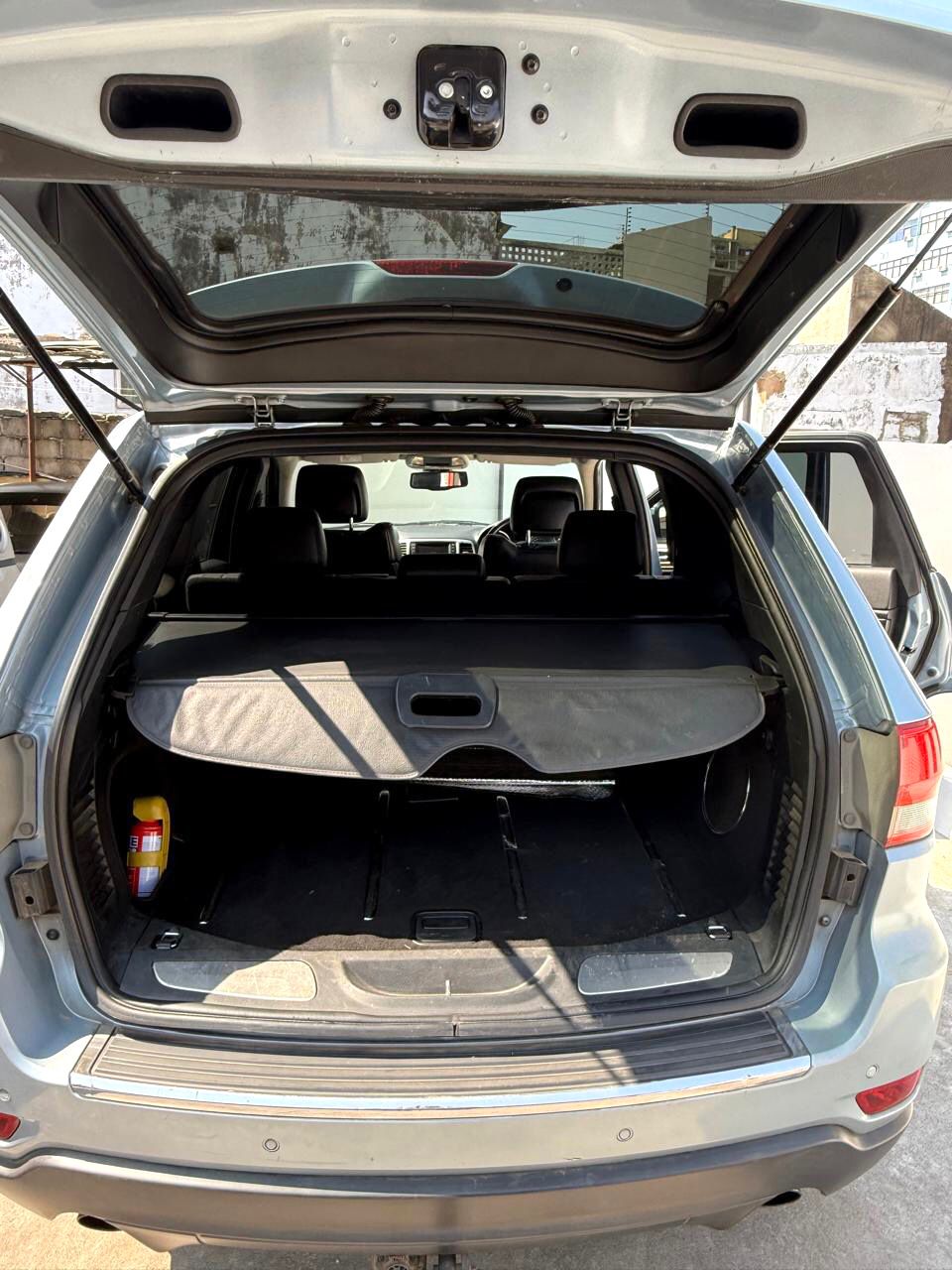 
								Jeep Grand Cherokee 2013 cheio									