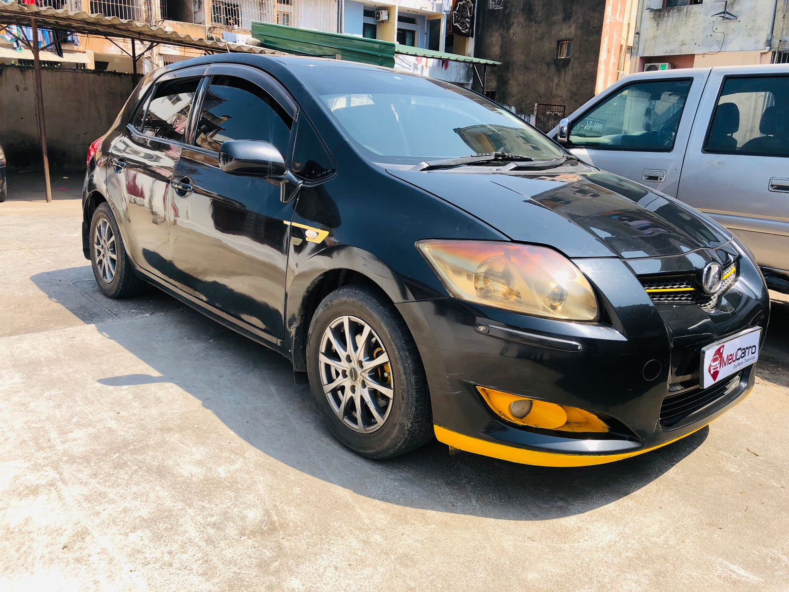 
								Toyota Auris 2009 cheio									