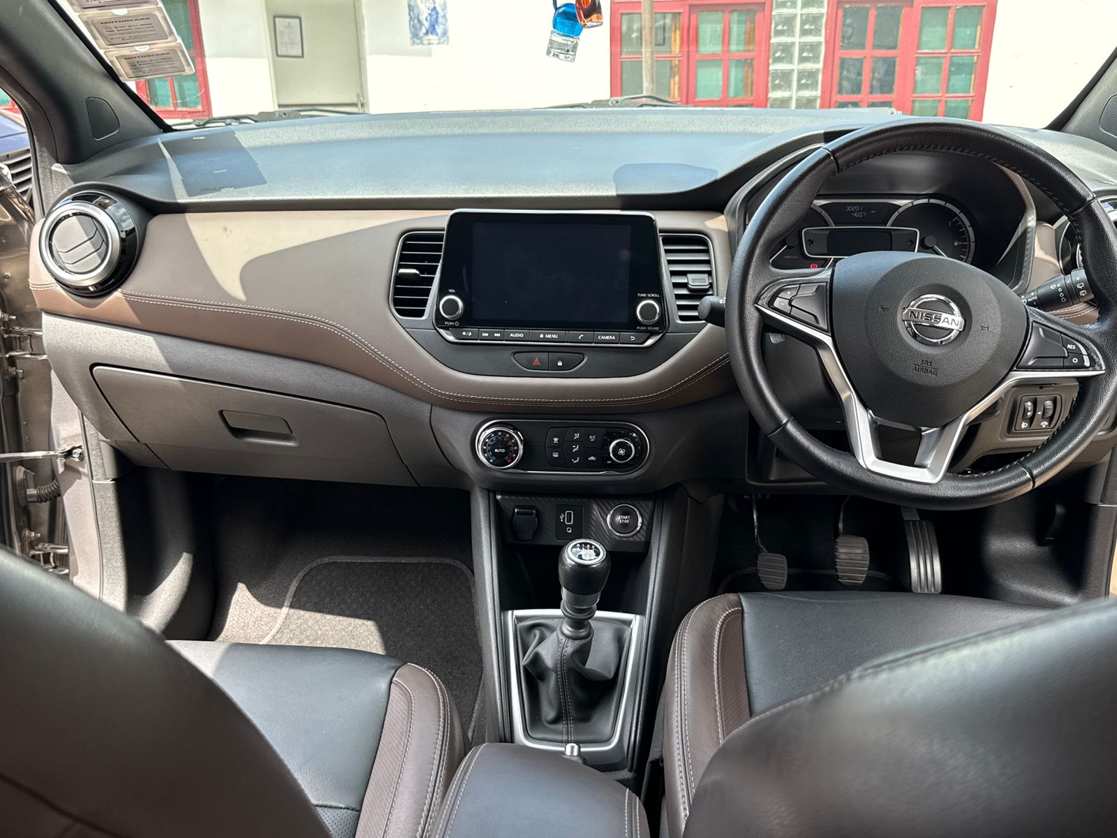 
								Nissan Kicks 2019 cheio									