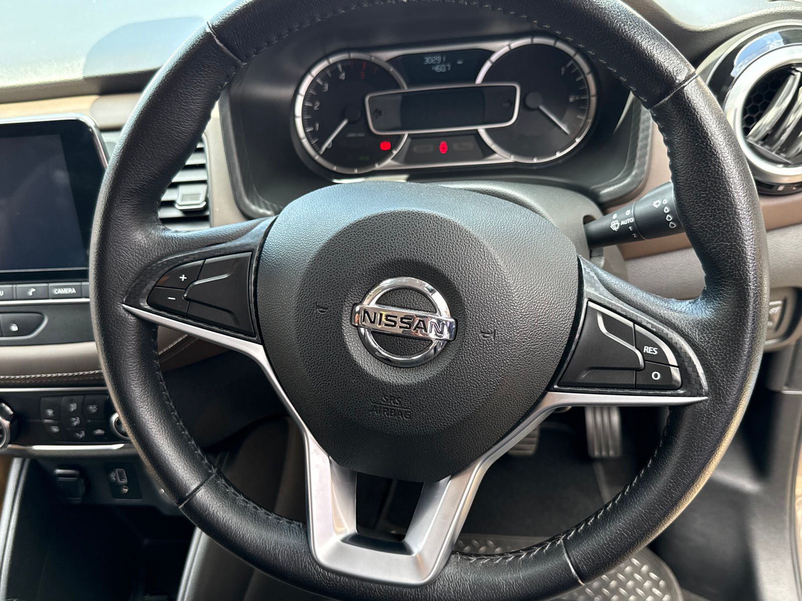 
								Nissan Kicks 2019 cheio									