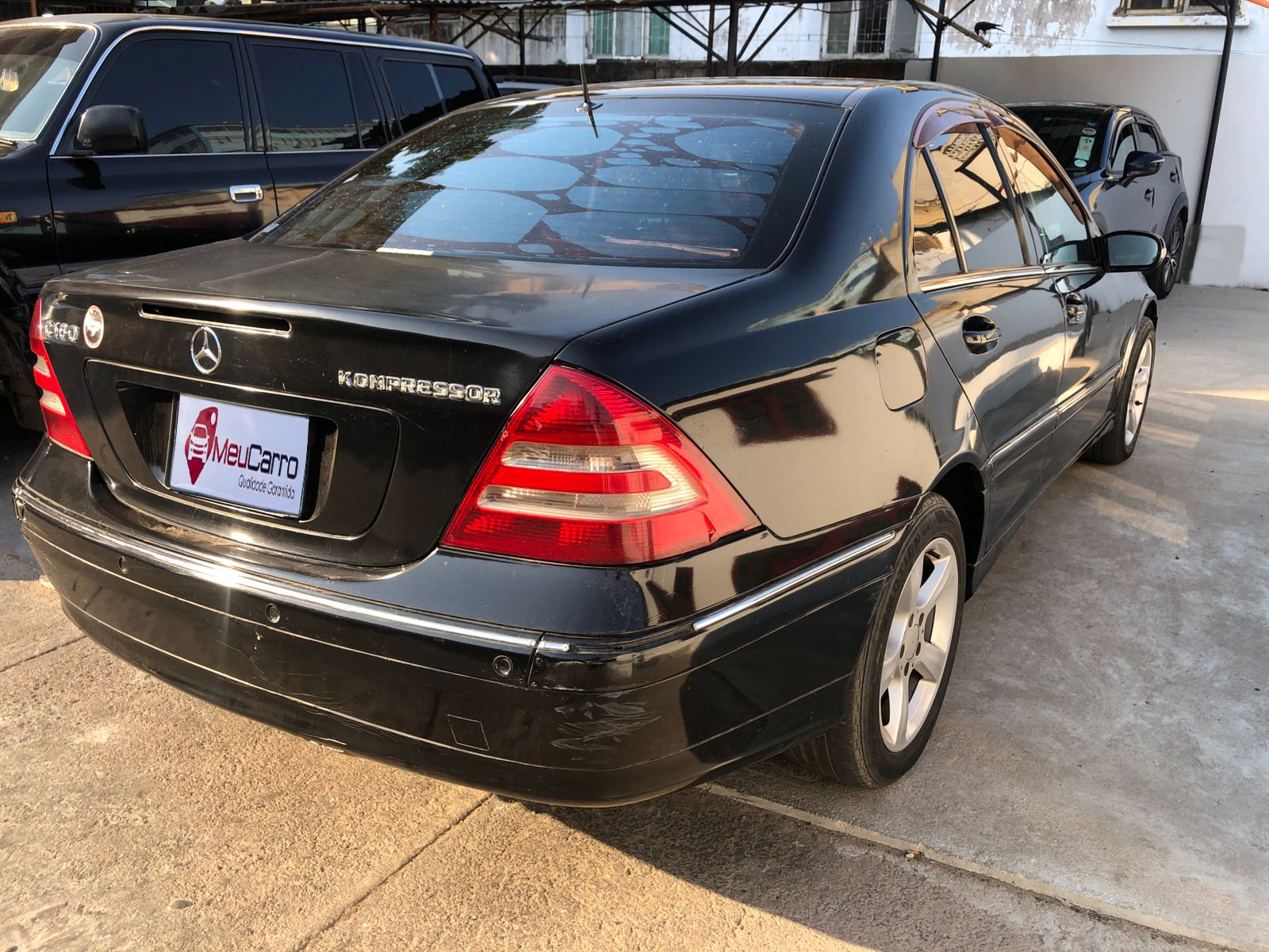 
								Mercedes-Benz Kompressor C180 2007 cheio									