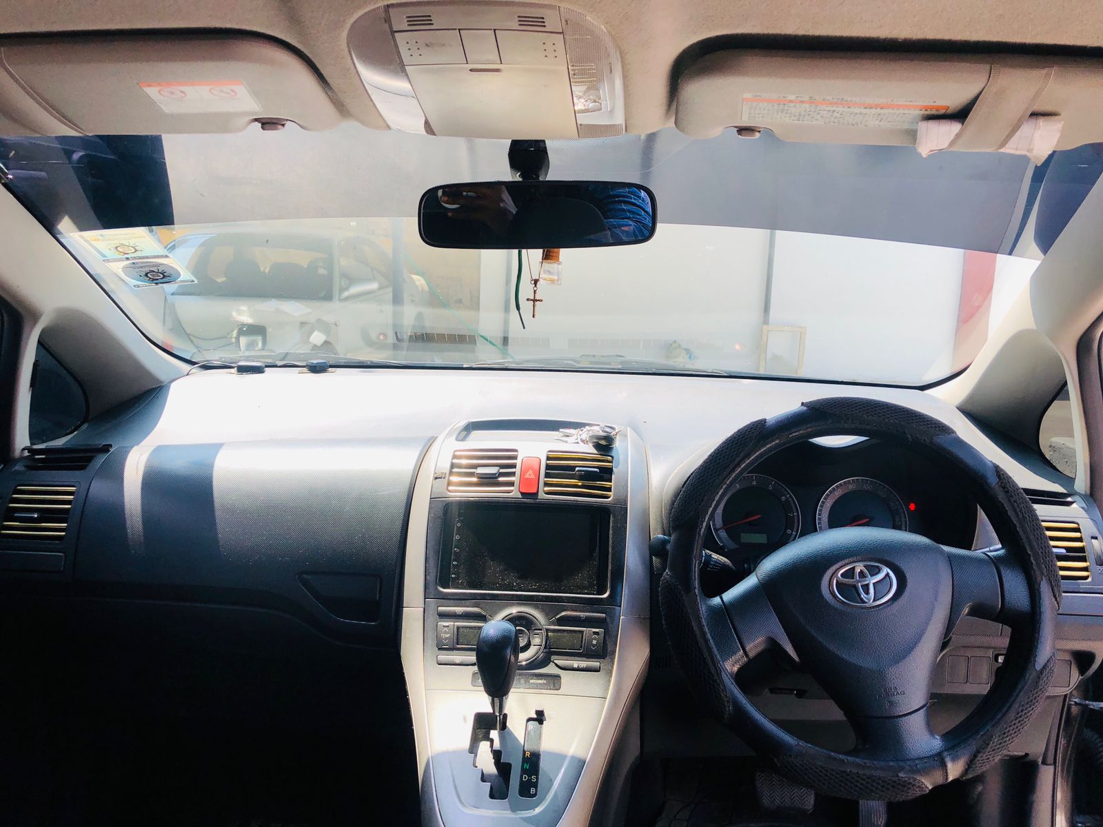 
								Toyota Auris 2009 cheio									