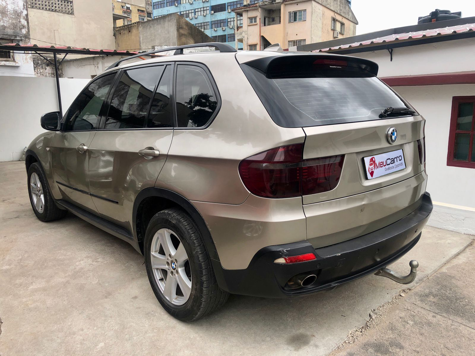 
								BMW X5 2008 cheio									