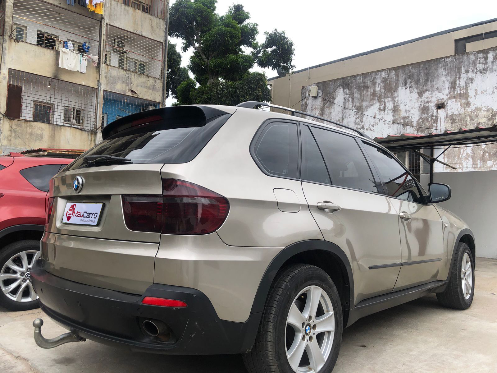 
								BMW X5 2008 cheio									