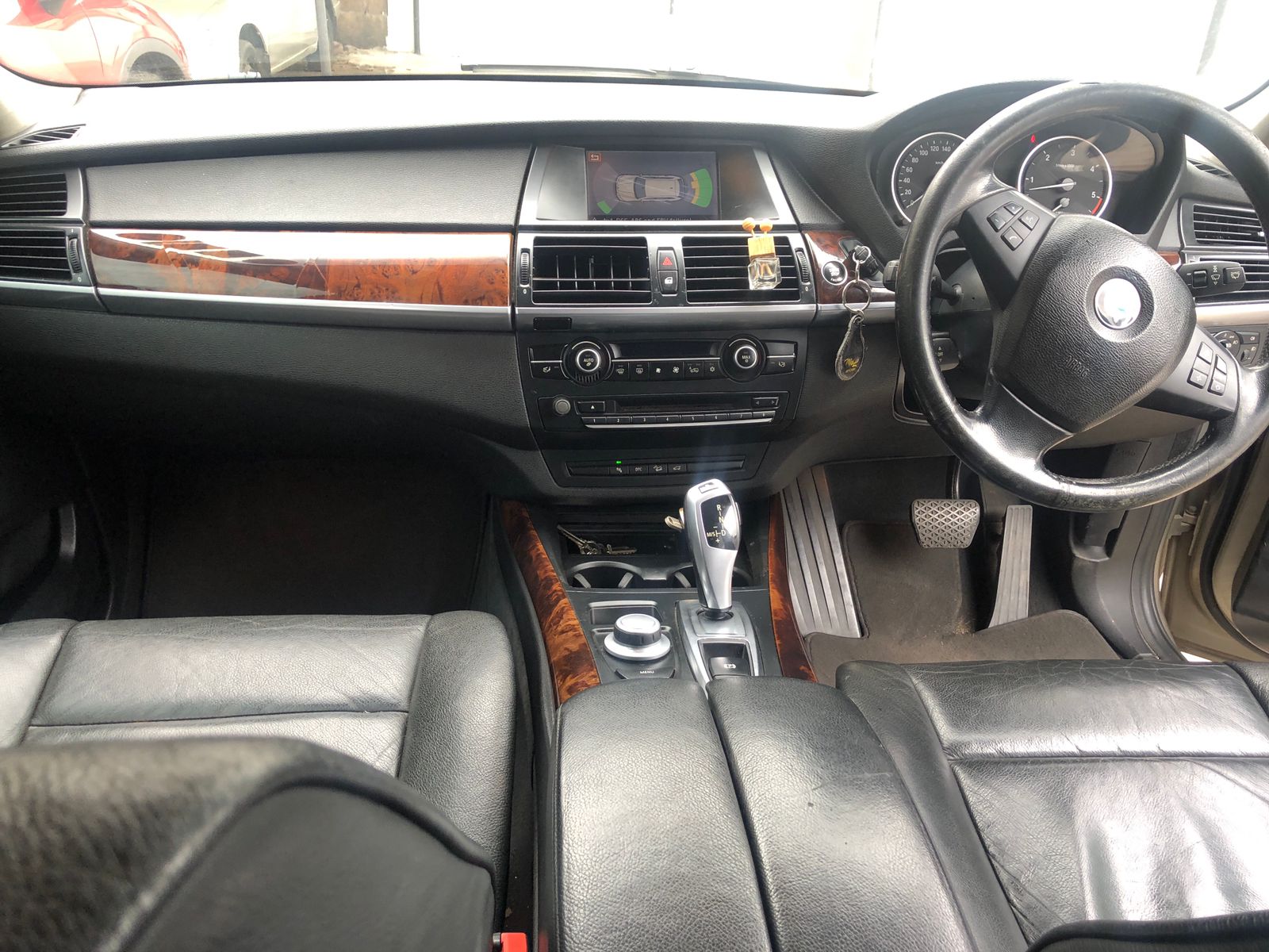 
								BMW X5 2008 cheio									