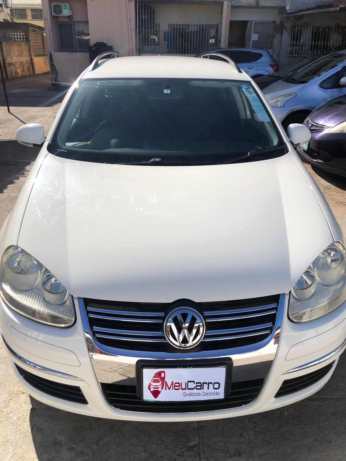 
								Volkswagen Golf TSI 2010 cheio									