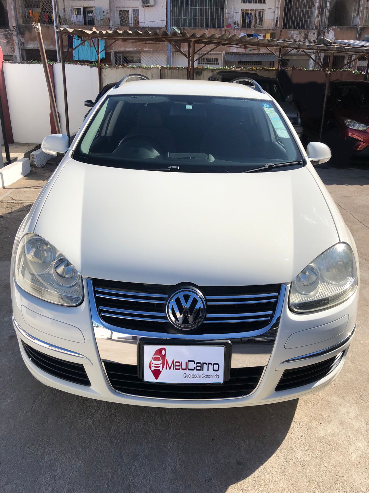 
								Volkswagen Golf TSI 2010 cheio									