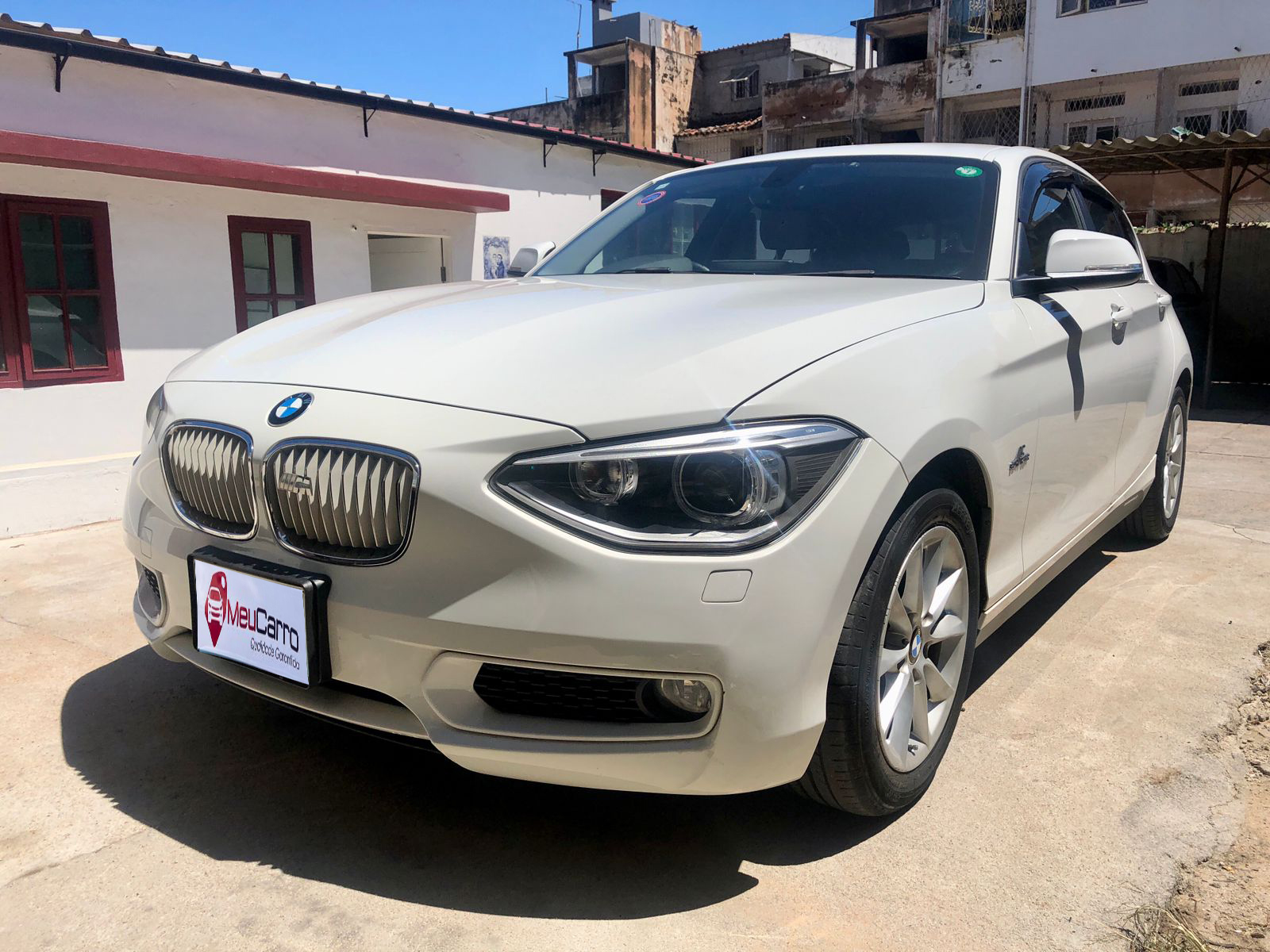 
								BMW 116I 2012 cheio									