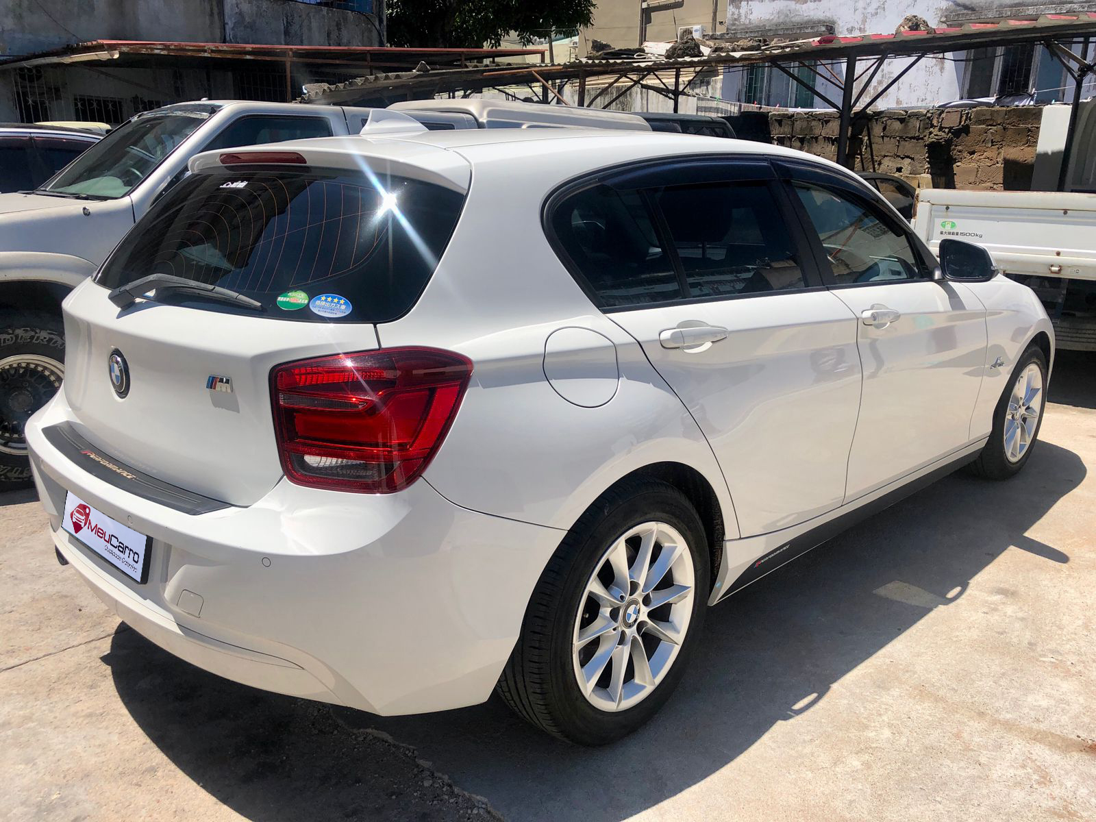 
								BMW 116I 2012 cheio									