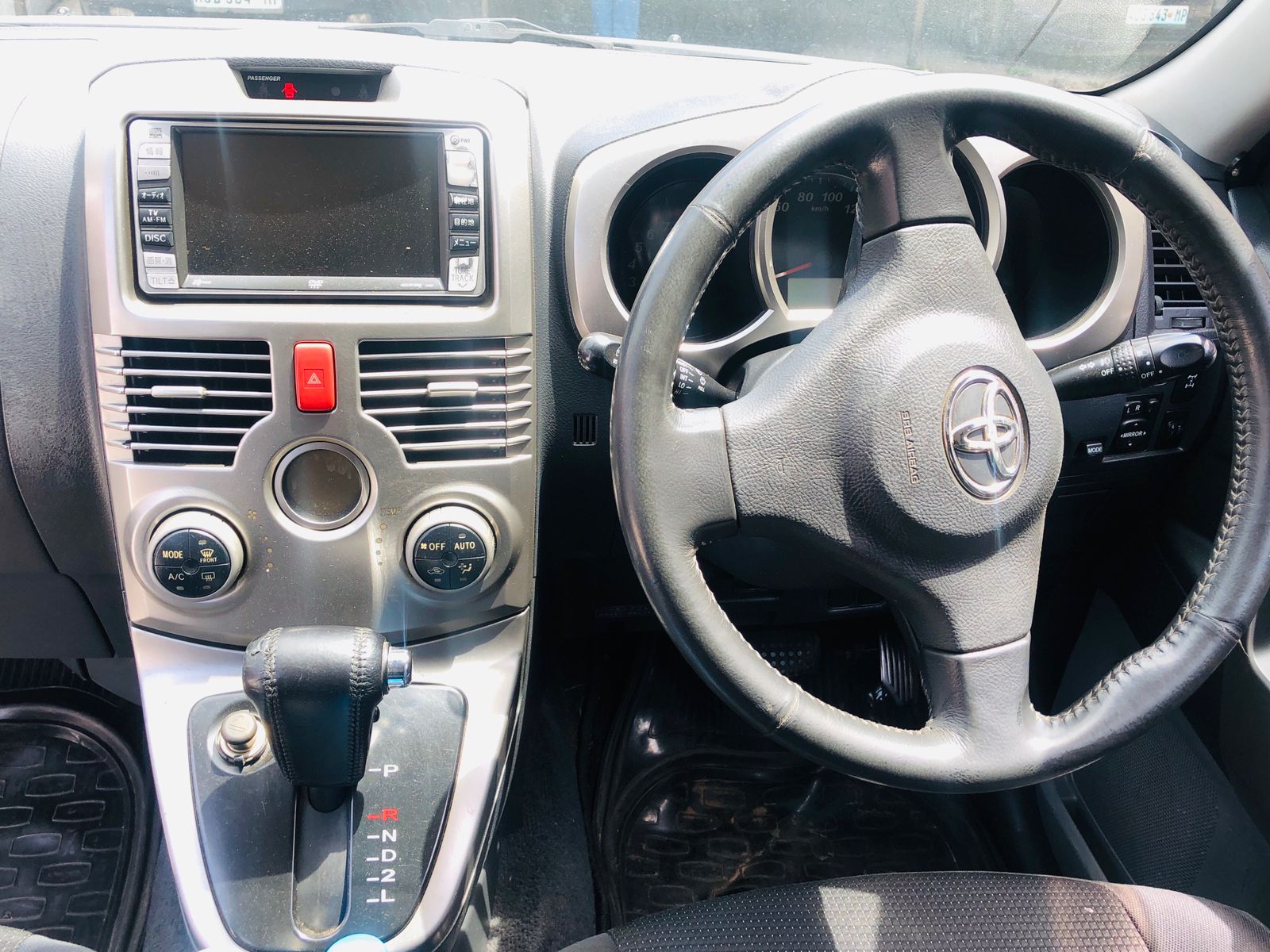 
								Toyota Rush 2006 cheio									