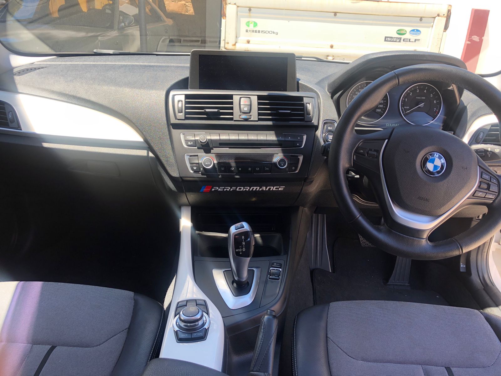 
								BMW 116I 2012 cheio									