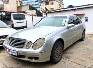 Mercedes-Benz E320 2002