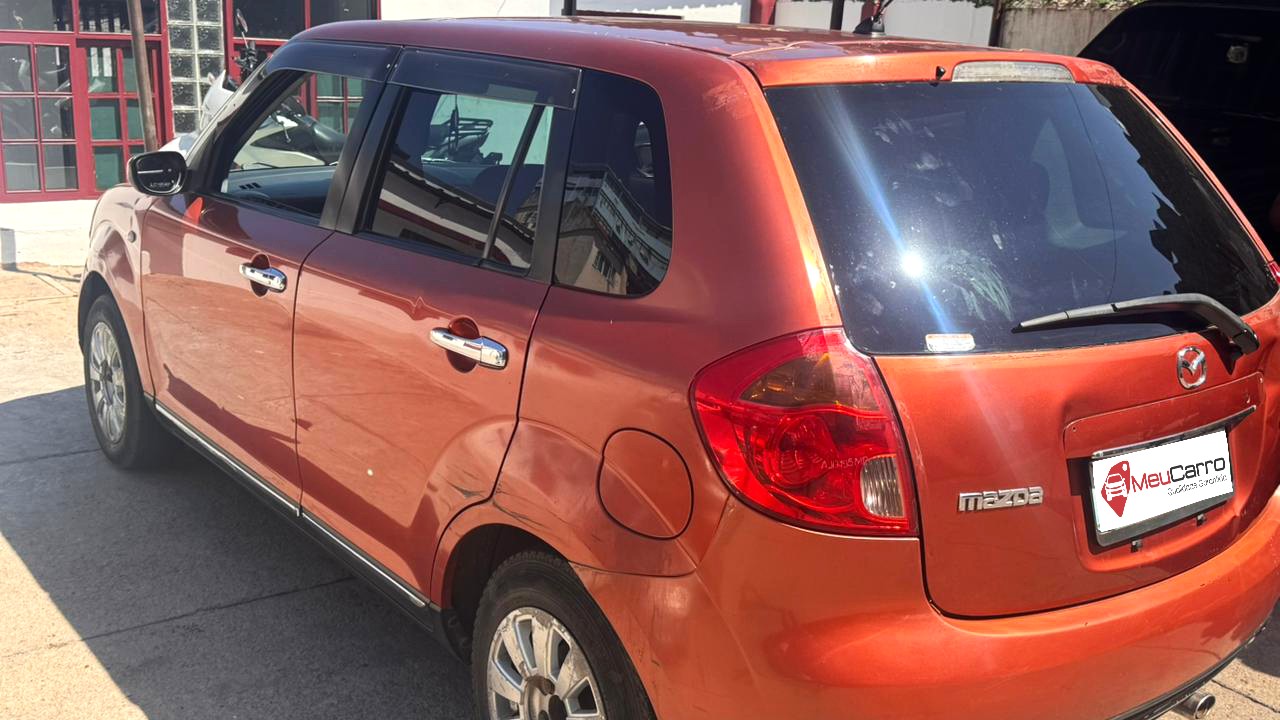 
								Mazda Verisa 2009 cheio									